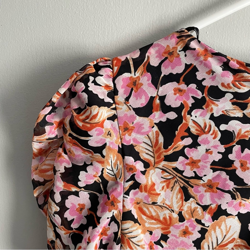 Zara Women’s Midi Floral Ruched Dress - Size M, NWT, Feminine & Flattering - Picture 6 of 16